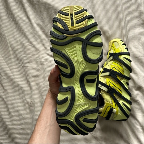 DIESEL
S-prototype-cr Sneakers In Yellow,black - Picture 7 of 8